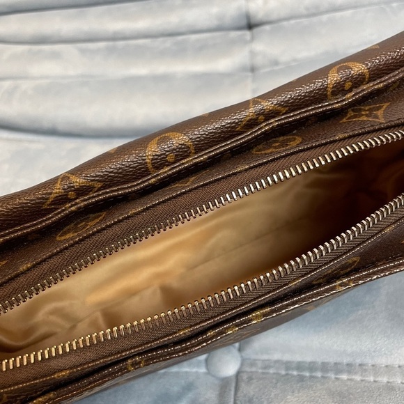 Louis Vuitton Monogram Viva Cite MM Handbag - Picture 10 of 12